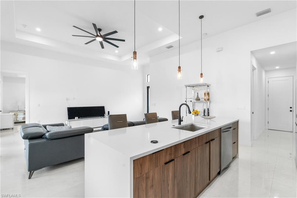 2506 SW Embers TER photo 13