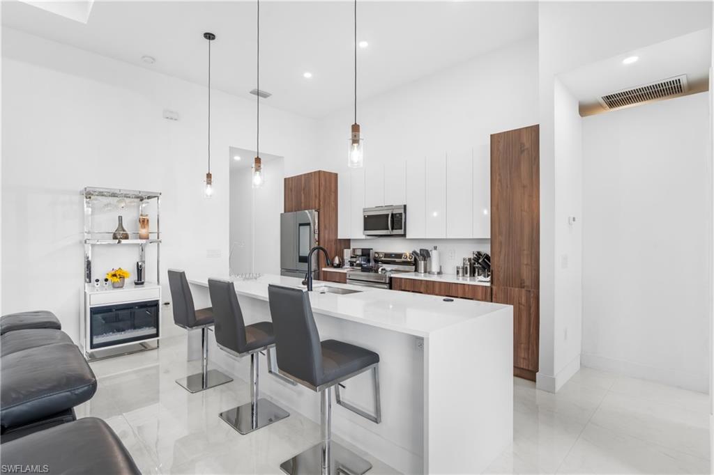 2506 SW Embers TER photo 10