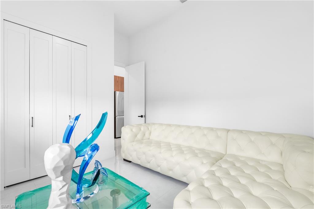 2506 SW Embers TER photo 11