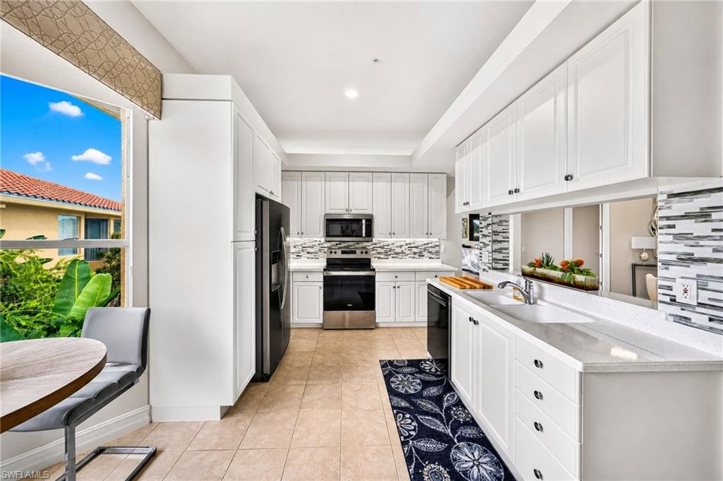 1855 Les Chateaux BLVD 5-201 photo 11
