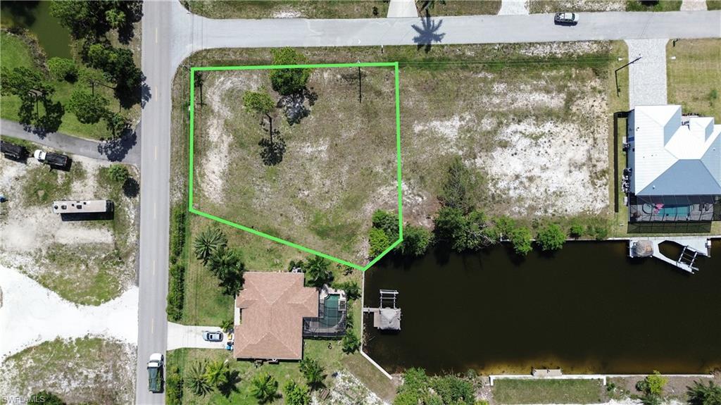 Canal-front lot featuring direct water access