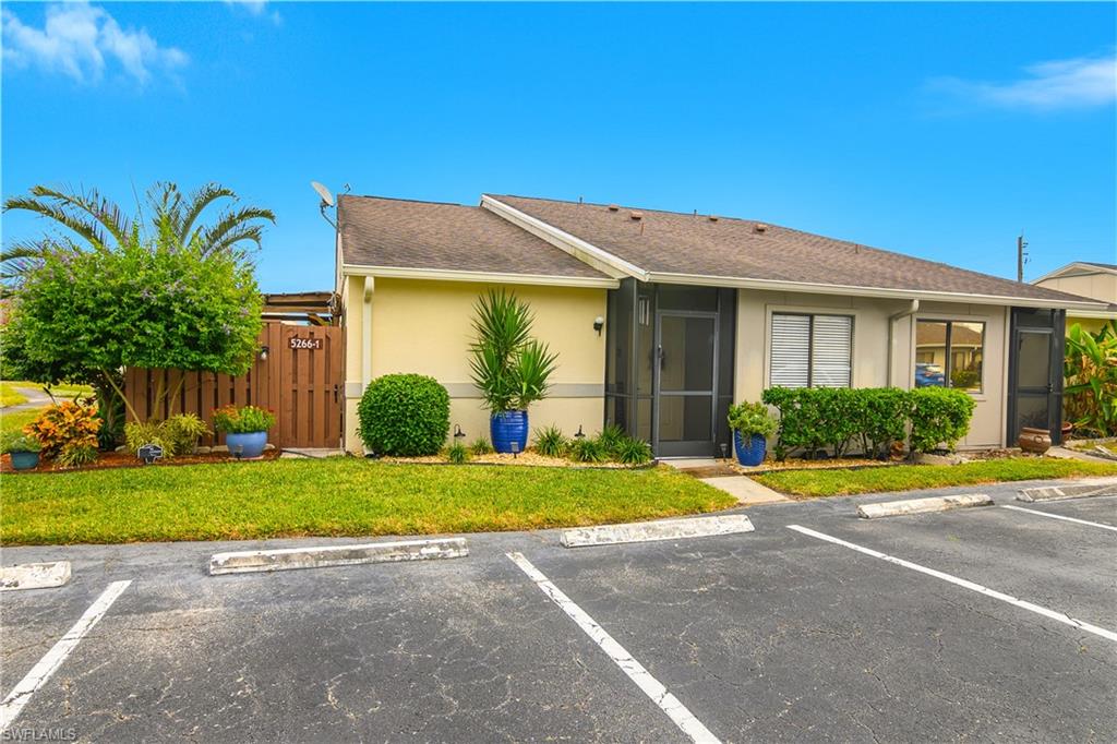 5266 Cedarbend Dr #1 Fort Myers FL 33919