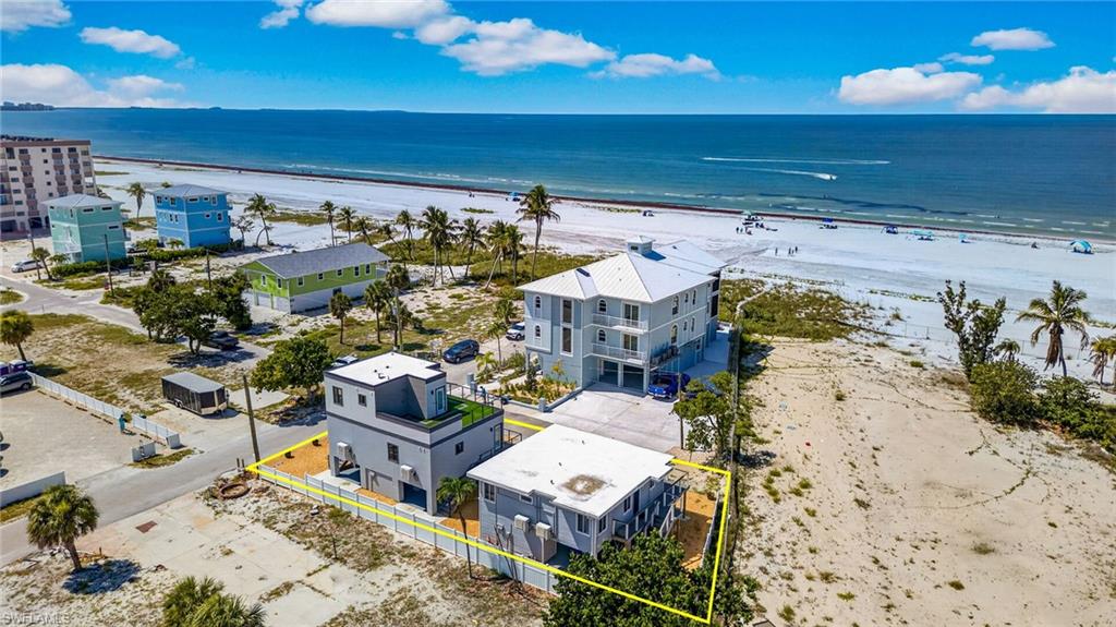 Gulfview properties featuring direct access to the sandy shoreline and ocean