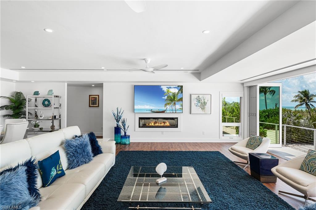 Open living spaces designed to maximize the beachfront setting.