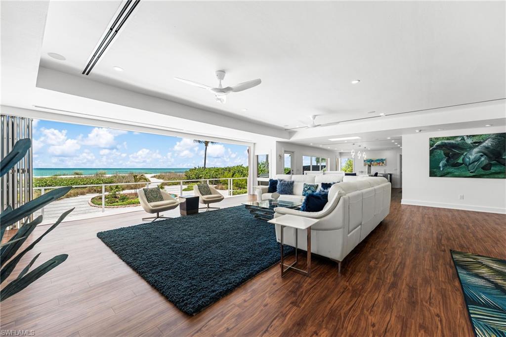 Open living spaces designed to maximize the beachfront setting.