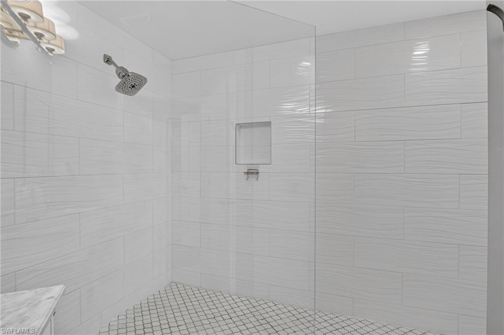 10006 Sky View WAY 203 photo 22