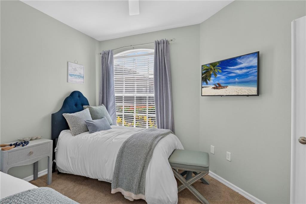 2 twin beds