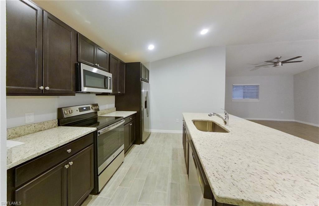 227 Pennfield ST photo 6