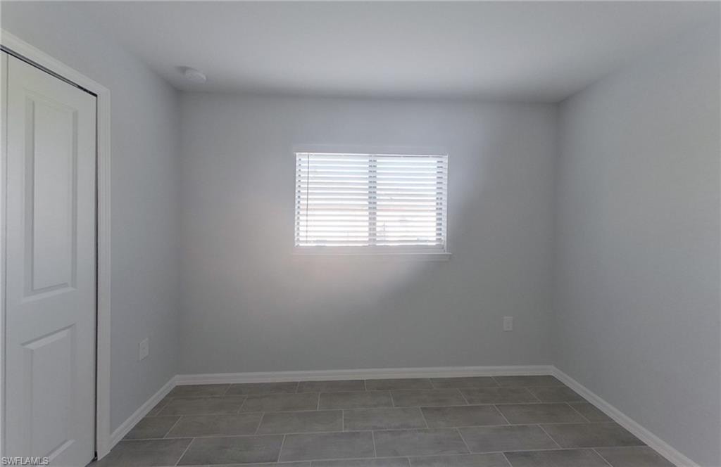 227 Pennfield ST photo 16