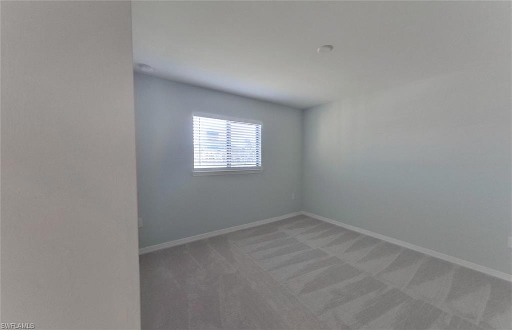 227 Pennfield ST photo 12