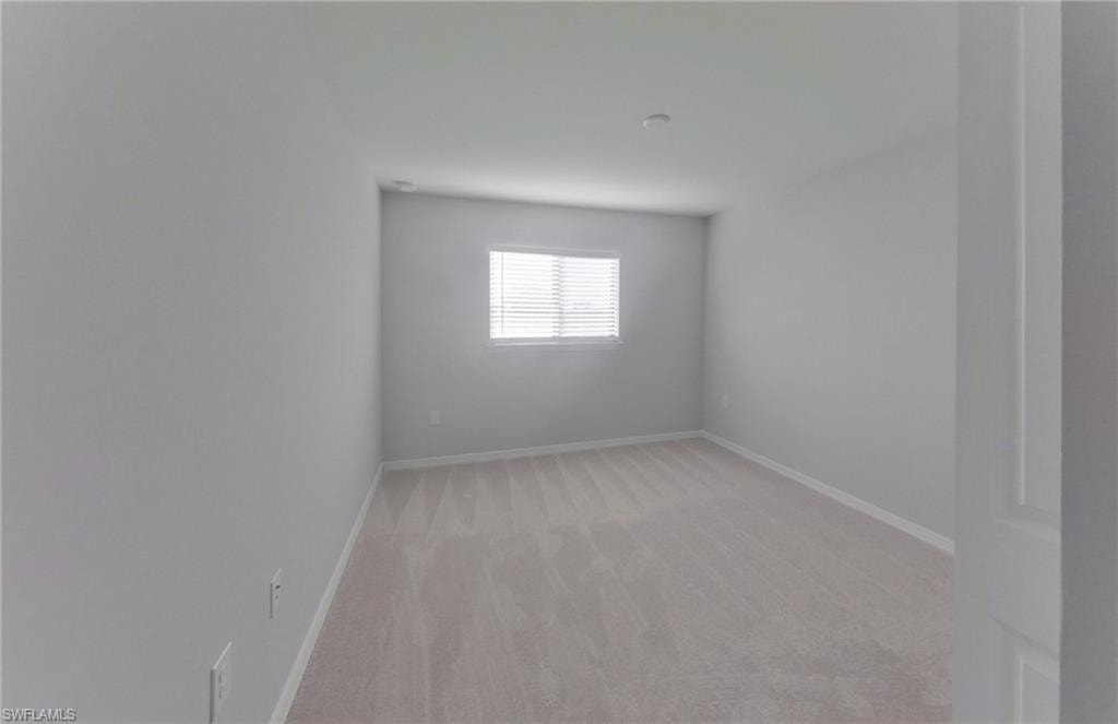 227 Pennfield ST photo 14