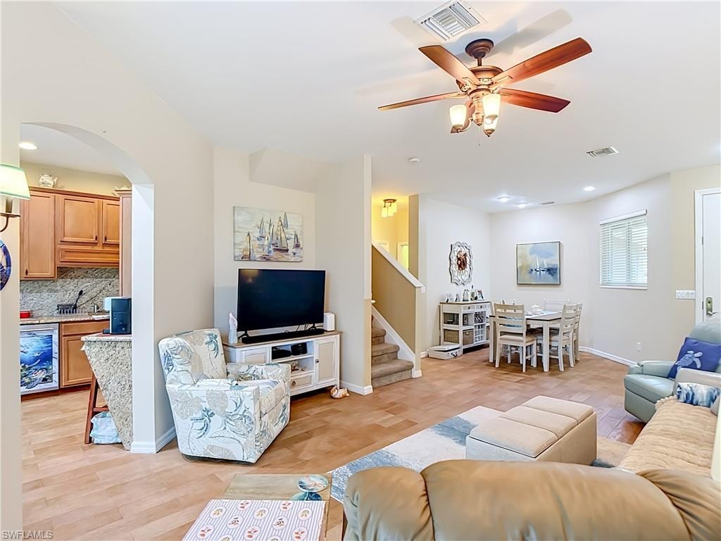 2401 Caslotti WAY photo 8