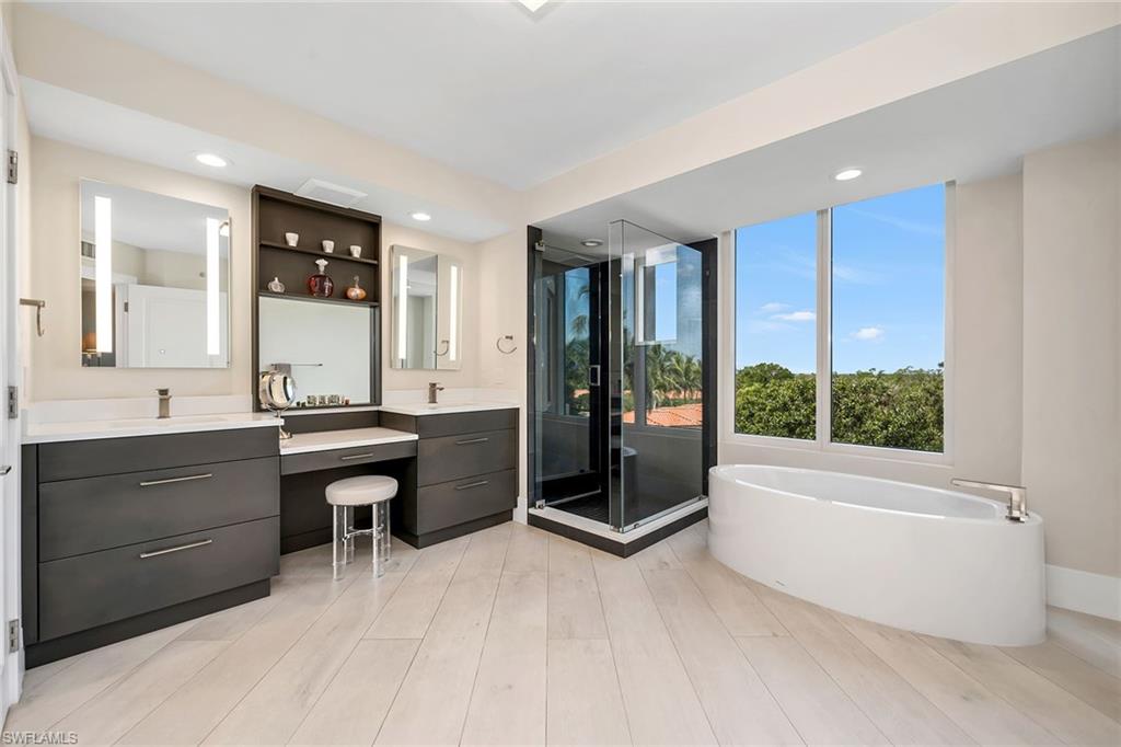 6597 Nicholas BLVD 401 photo 9