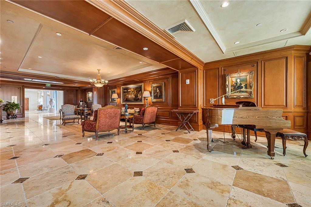 6597 Nicholas BLVD 401 photo 18