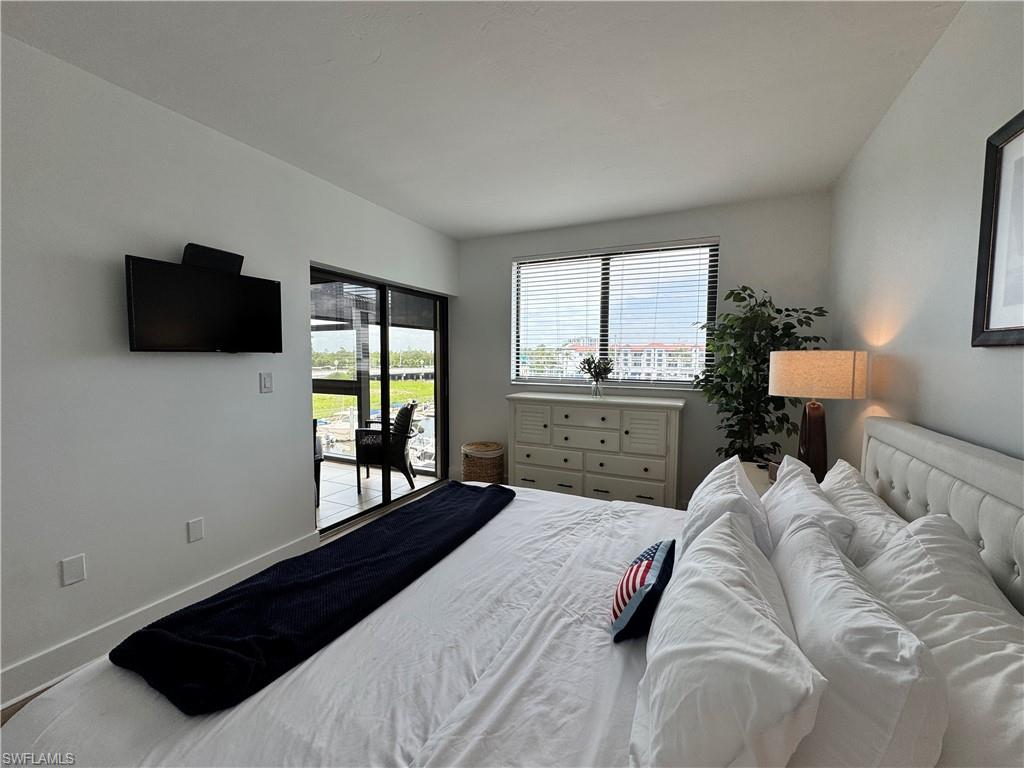 801 River Point DR 206A photo 17