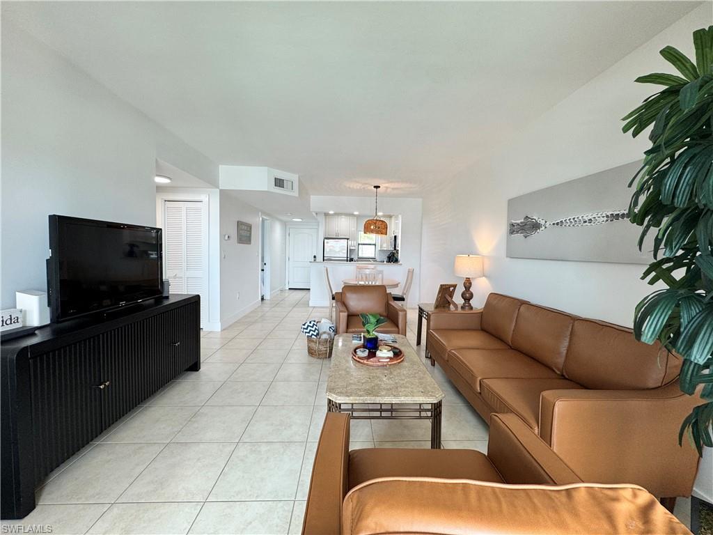 801 River Point DR 206A photo 12