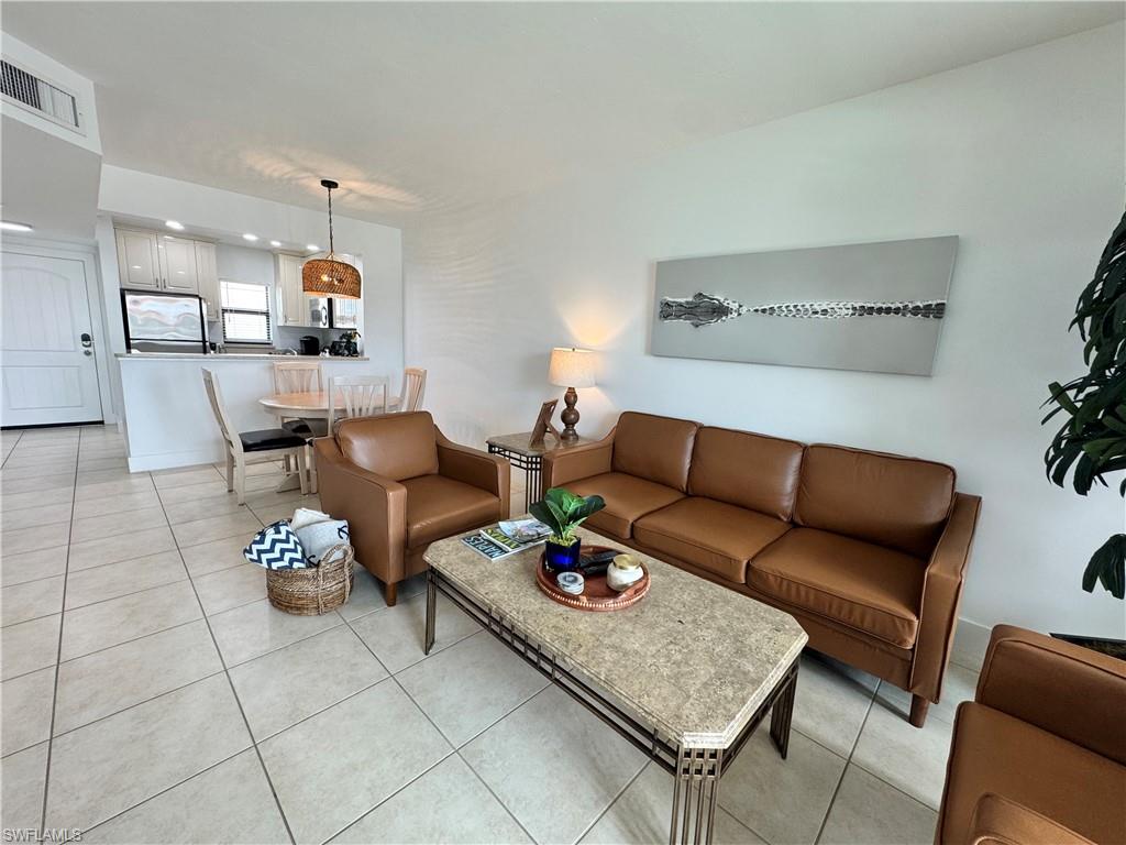 801 River Point DR 206A photo 11
