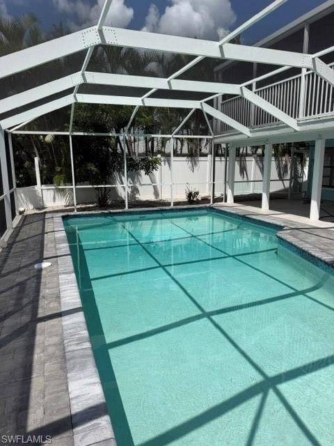 215 Albatross ST