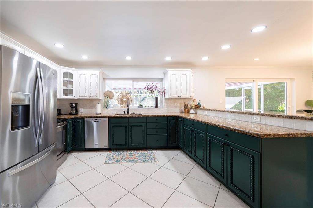 59 Wickliffe DR photo 6