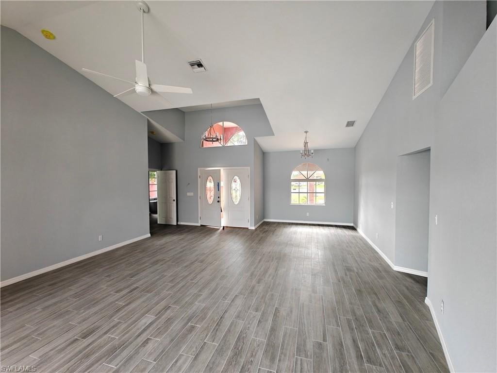 2105 SW 53rd TER