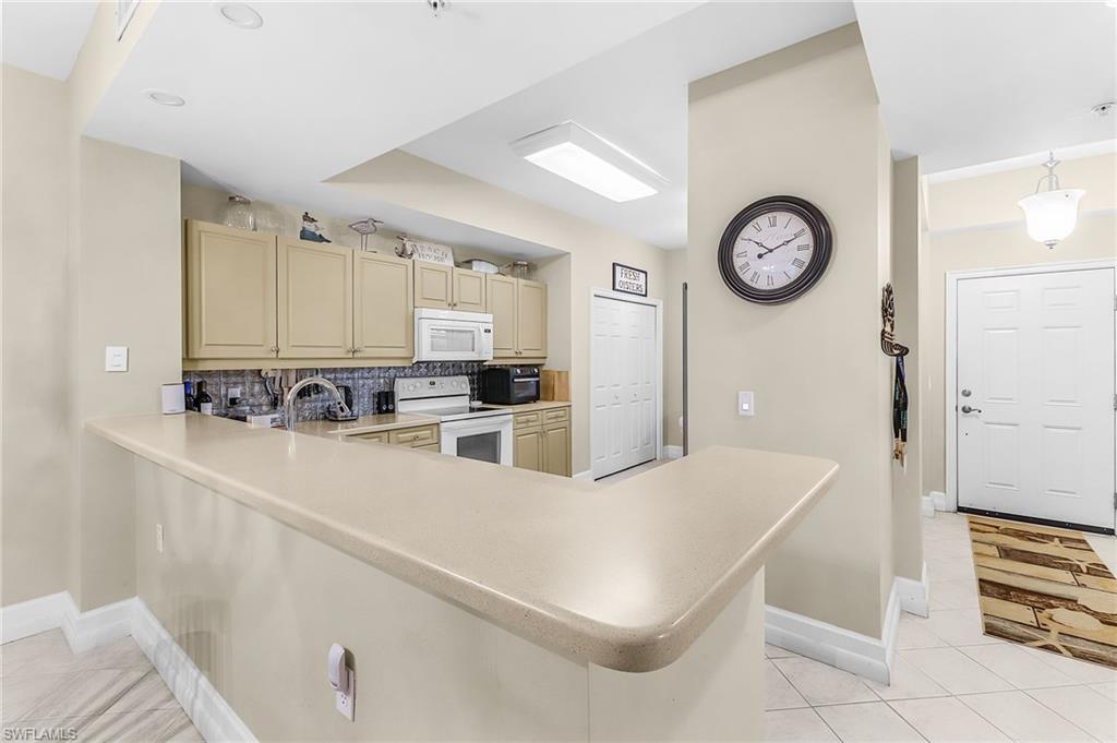 10550 Amiata WAY 104 photo 12