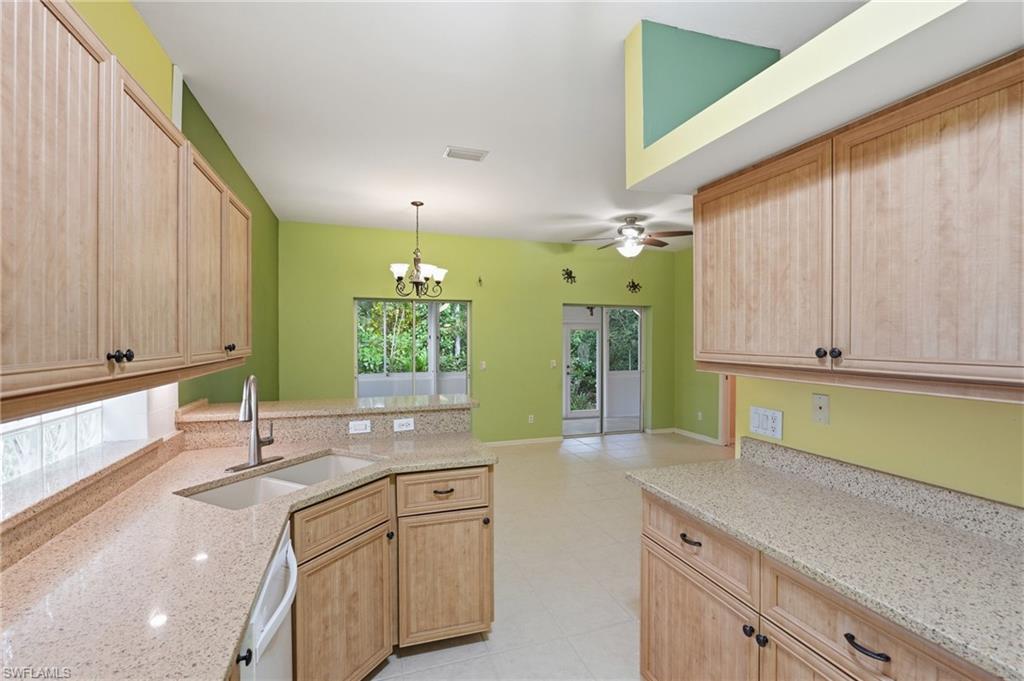 10727 Maui CIR photo 6