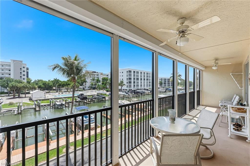 4421 Bay Beach LN 623 photo 17