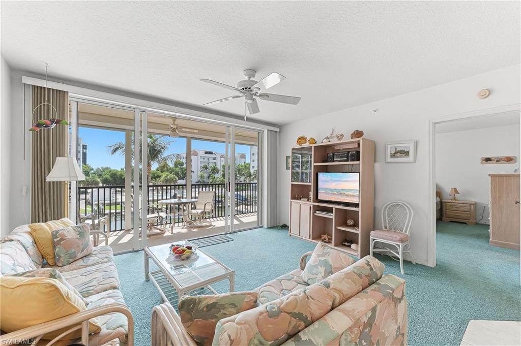 4421 Bay Beach LN 623 photo 7