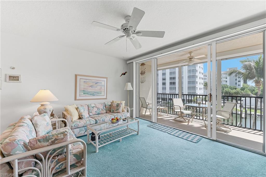 4421 Bay Beach LN 623 photo 8