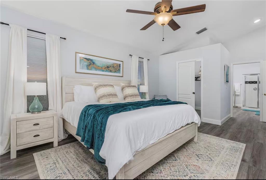 1537 Vintage LN