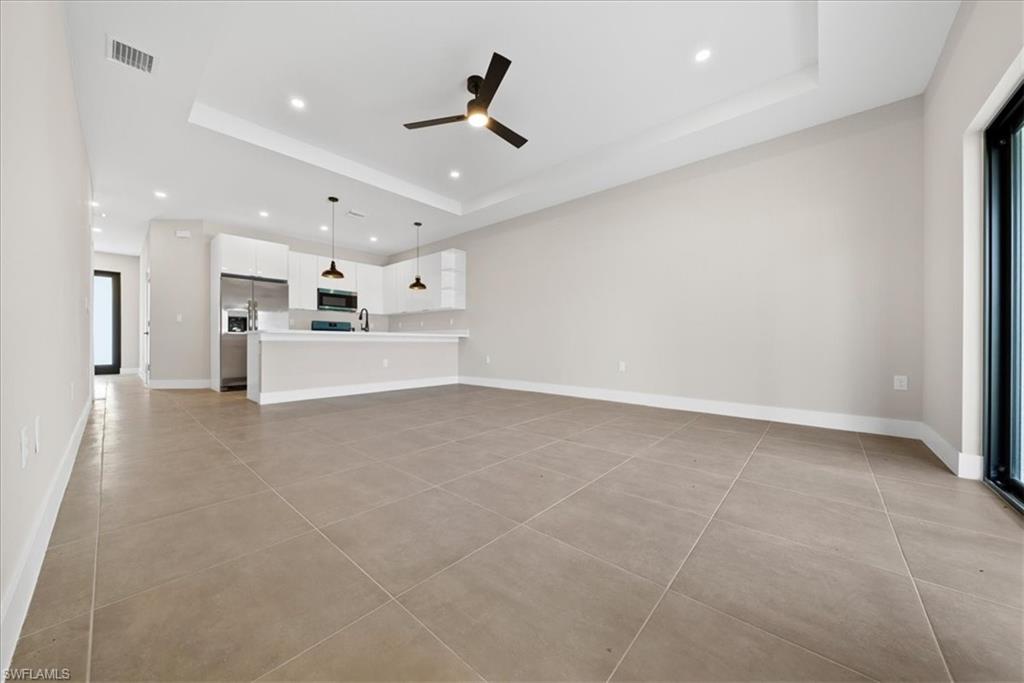 1010/1012 Gerald AVE photo 12