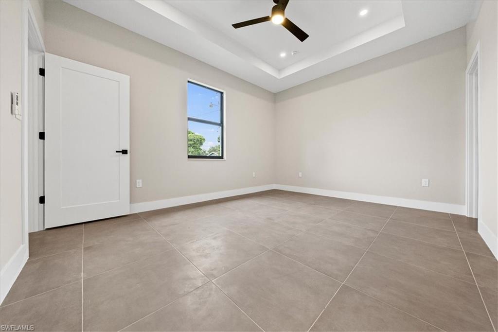 1010/1012 Gerald AVE photo 22