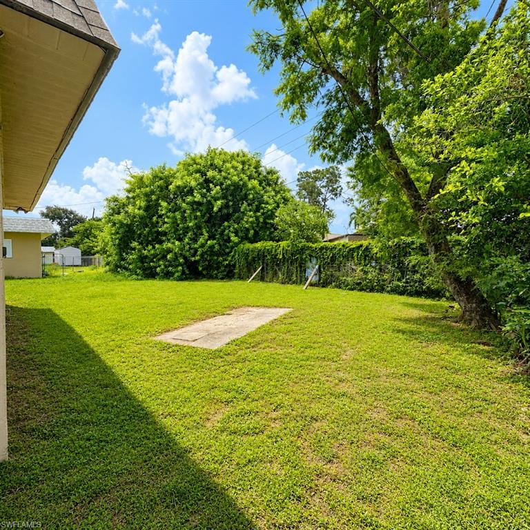 5649 6th AVE photo 8