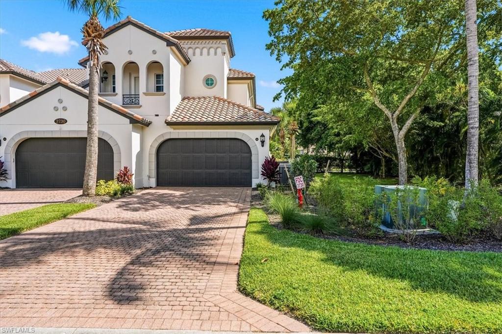 3730 Montreux LN 104