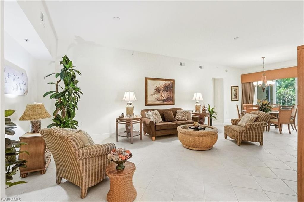 3730 Montreux LN 104