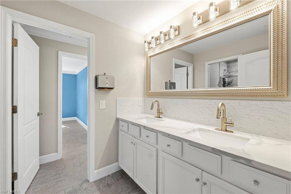 11905 Hickory Estate CIR photo 42