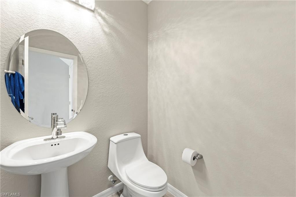 11905 Hickory Estate CIR photo 28