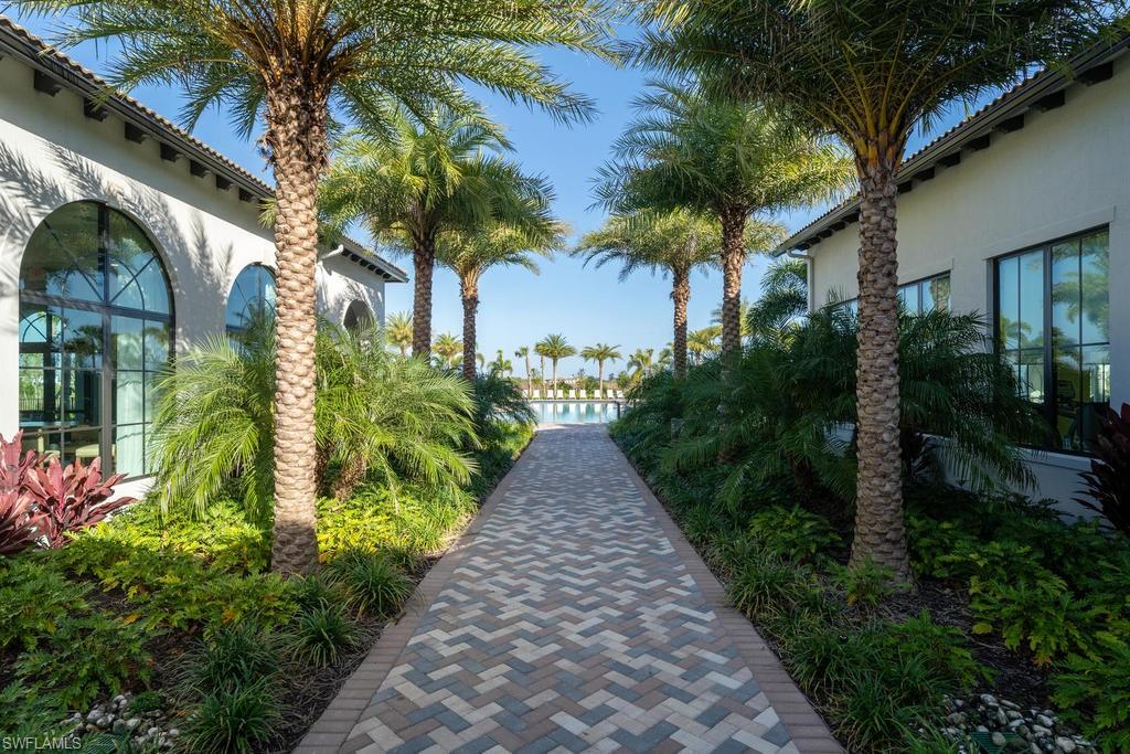 Clubhouse Pool Entry