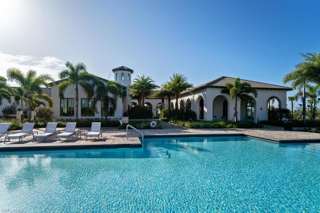 Clubhouse Pool