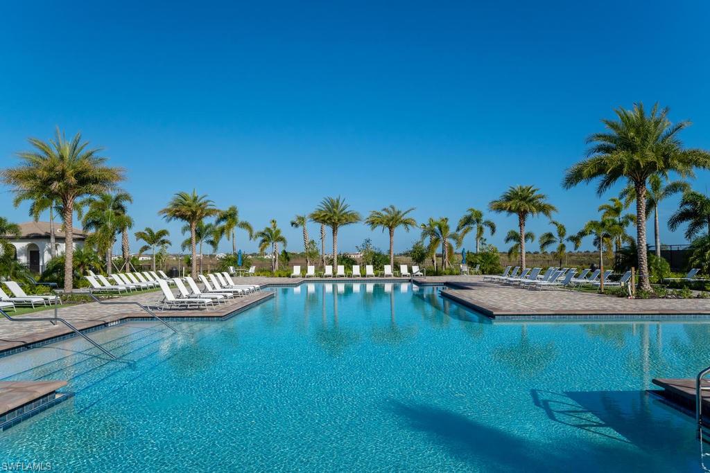 Clubhouse Pool