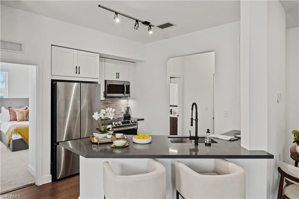 12171 Treeline Ave S7-305 photo 8