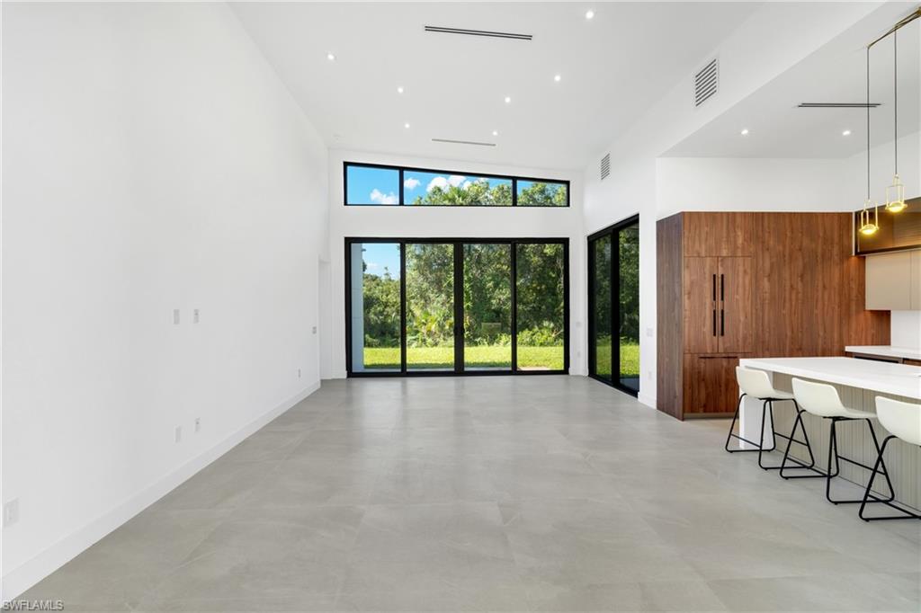 4070 24th AVE SE photo 11