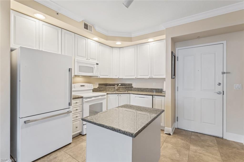 2825 Palm Beach BLVD 203 photo 6