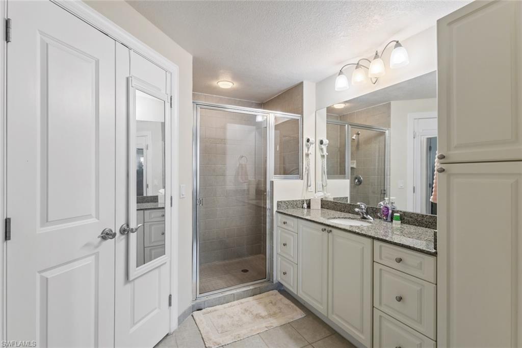 2825 Palm Beach BLVD 203 photo 16