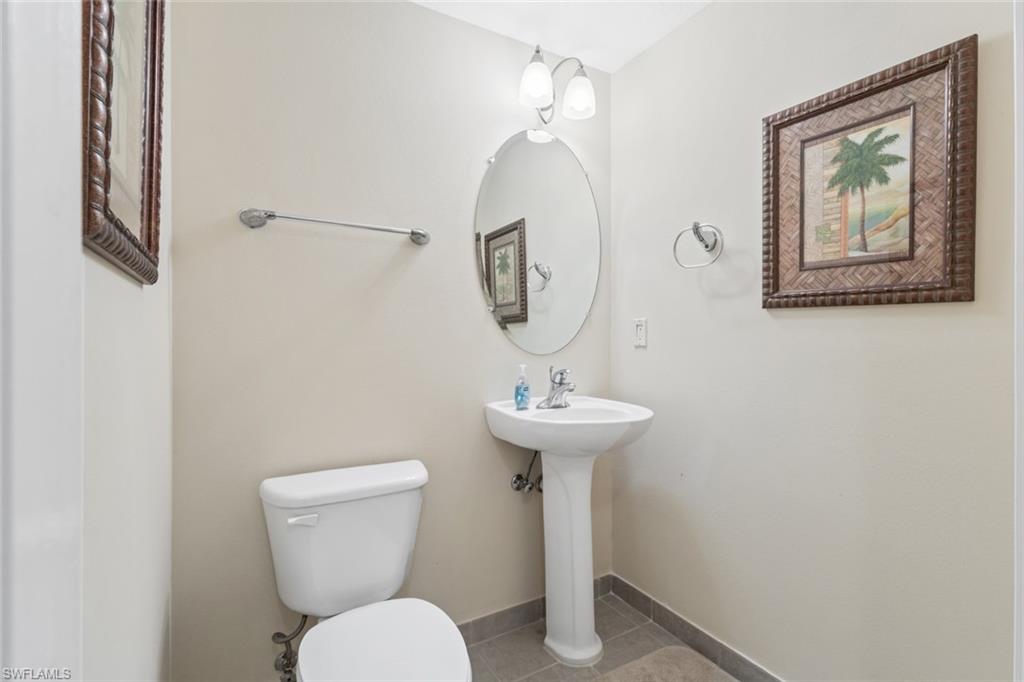 2825 Palm Beach BLVD 203 photo 22