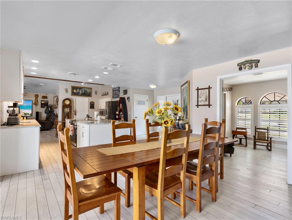 14661 Fair Havens RD photo 24