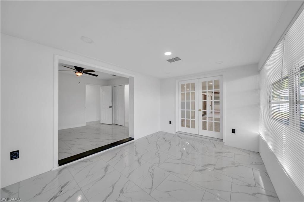 139 E Lake DR photo 26
