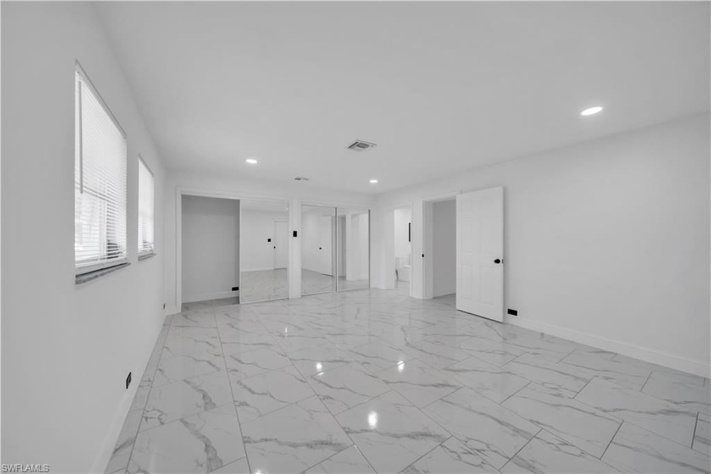 139 E Lake DR photo 22