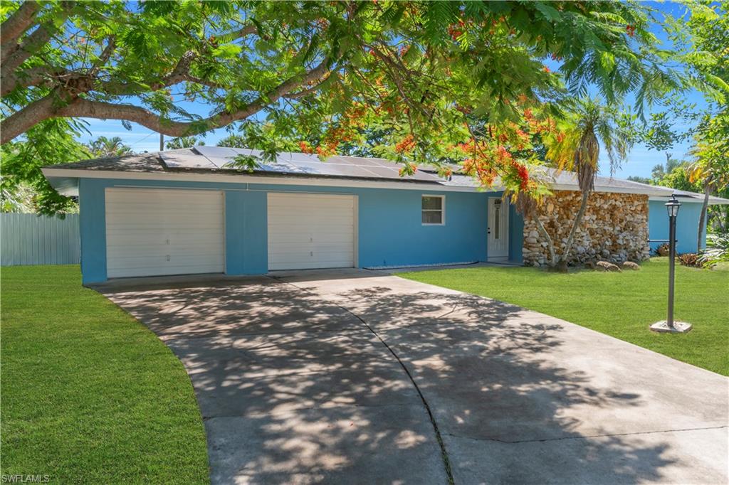 139 E Lake DR