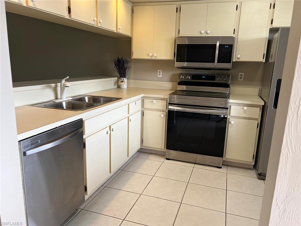 13076 Cross Creek CT 408